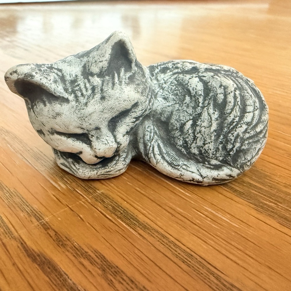 Vintage Cat Pottery Stan Langtwait Shapes Of Clay Mt St Helens Volcanic‎ Ash